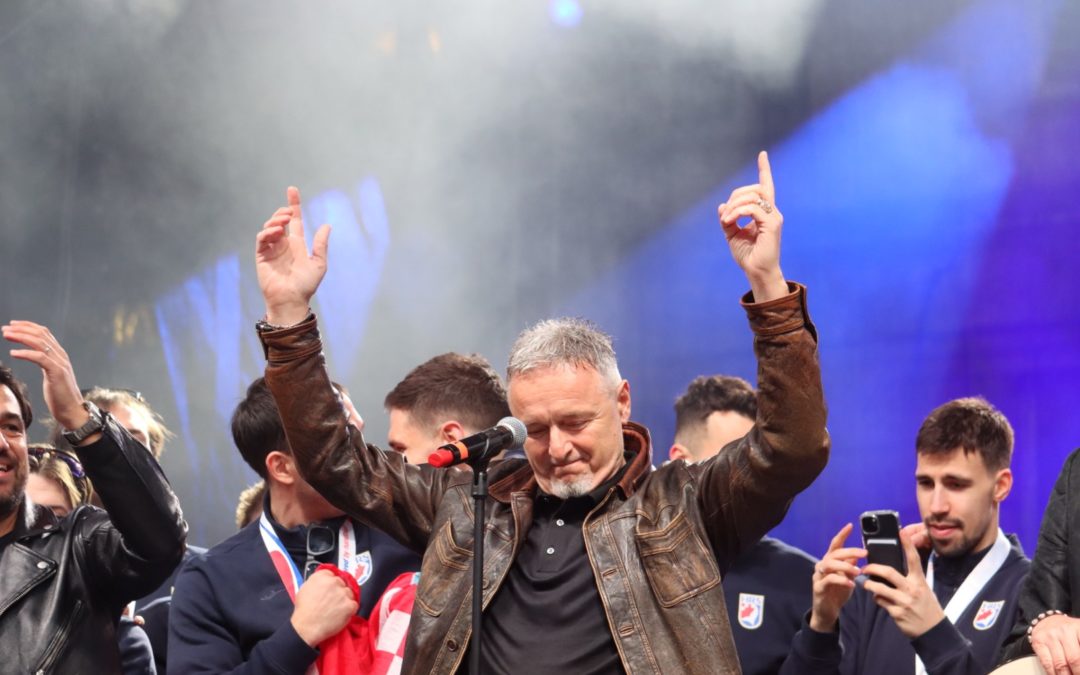 Zagreb pod opsadom Thompsona: Rekordni koncert i prometni kolaps uoči spektakla!
