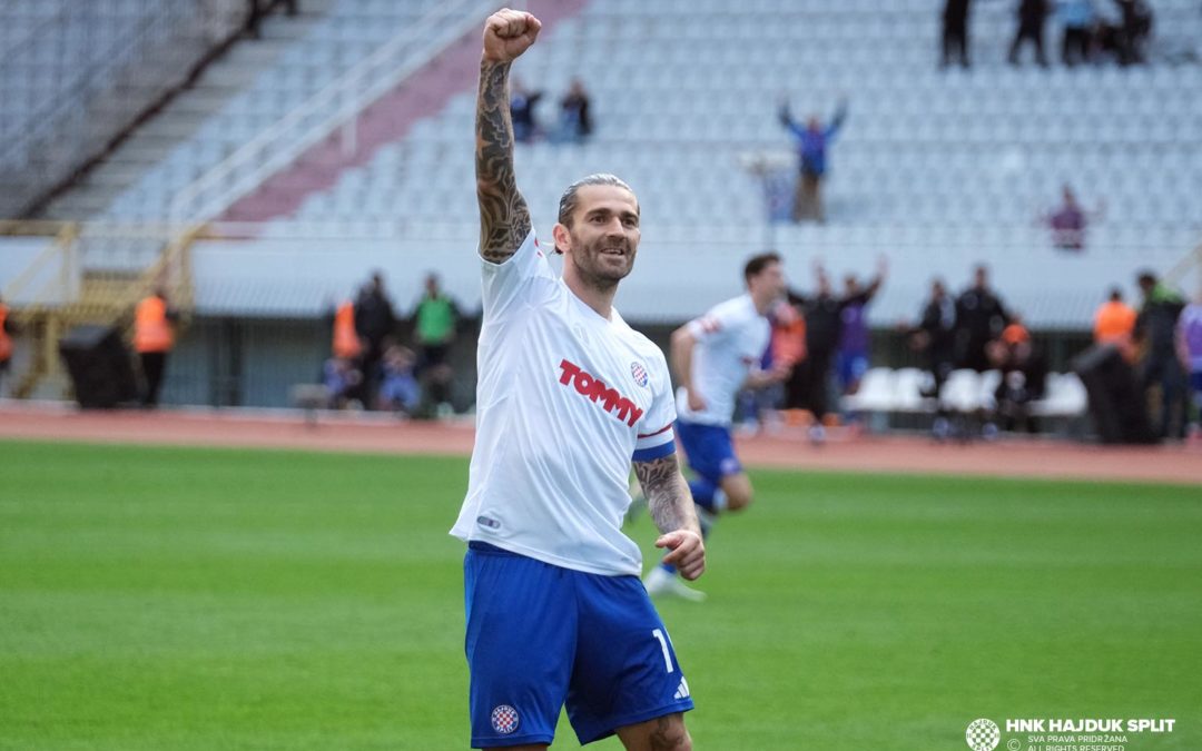 Povijesni trenutak: Marko Livaja po izboru HNL-a najbolji igrač sezone 2024./2025.!