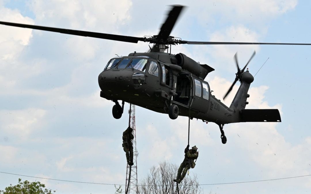 Zajednička akcija HGSS-a i HRZ-a: Spašena ozlijeđena žena sa Svetog Brda na Velebitu