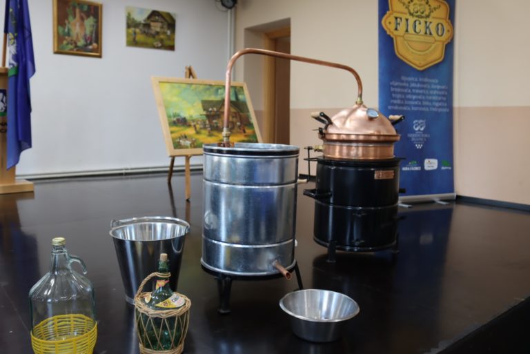 Selnica sprema tradicionalni festival „FICKO“: Počele pripreme za osmo izdanje i međunarodno ocjenjivanje žganice