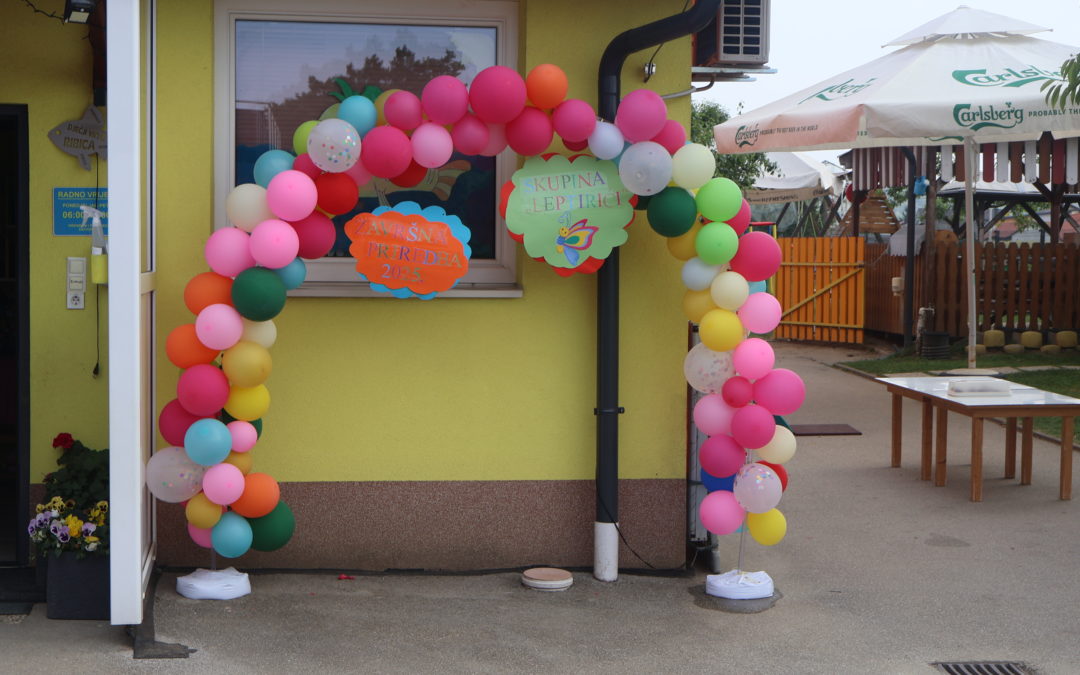 Završna priredba “Leptirića” u DV Ribica Žabnik: Vlakićem u dvorište, pjesmom i plesom ispratili pedagošku godinu