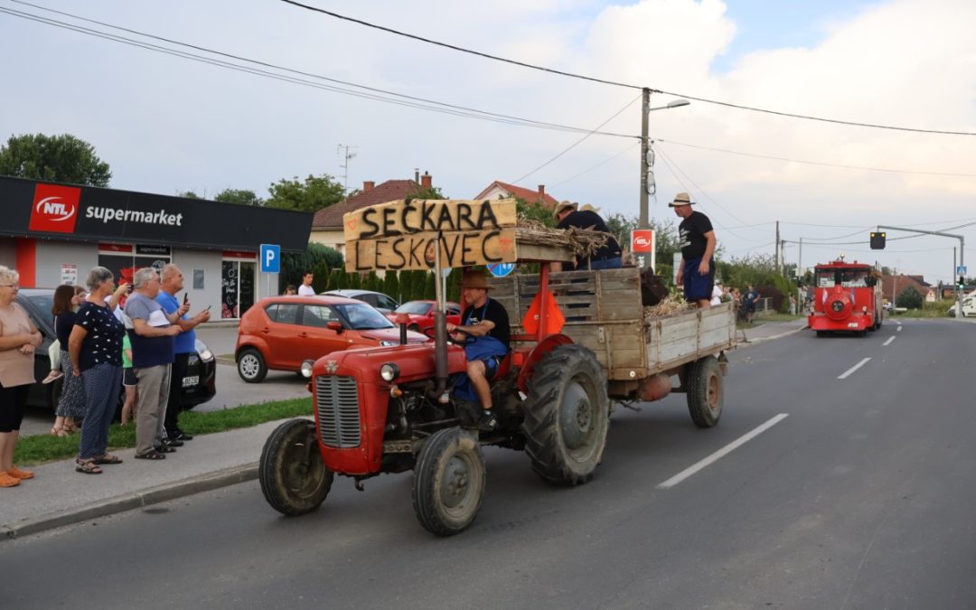 Sveti Martin na Muri proslavio Dane tradicije: Održana 53. Povorka starih običaja i zanata uz spektakularan koncert
