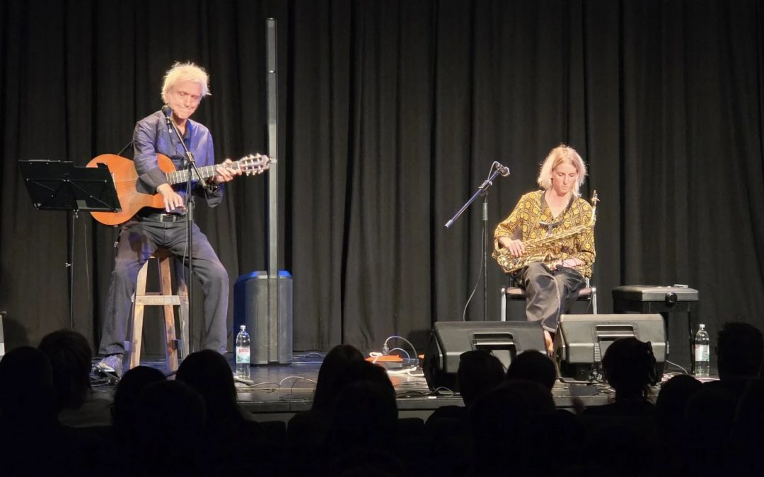 Glazbeni spektakl u Središću: Darko Rundek oduševio publiku