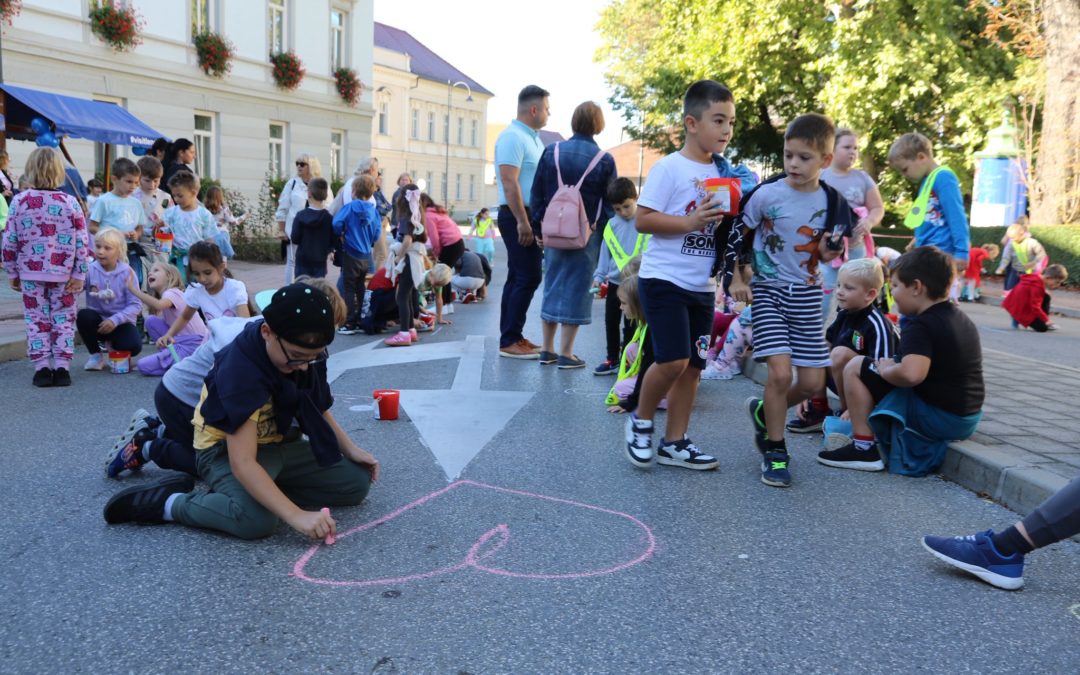 Šarenilo i kreativnost u Lendavi: Djeca crtala održivu budućnost na asfaltu