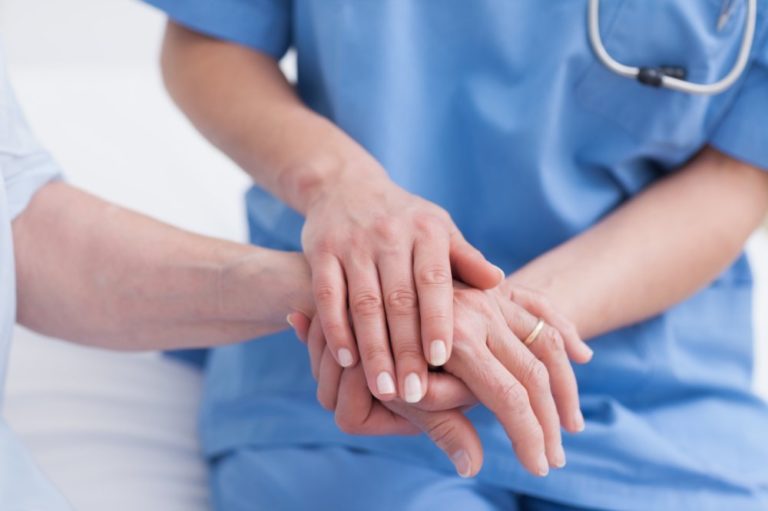 Medicinske sestre i tehničari – nevidljivi heroji bez kojih bi zdravstvo stalo