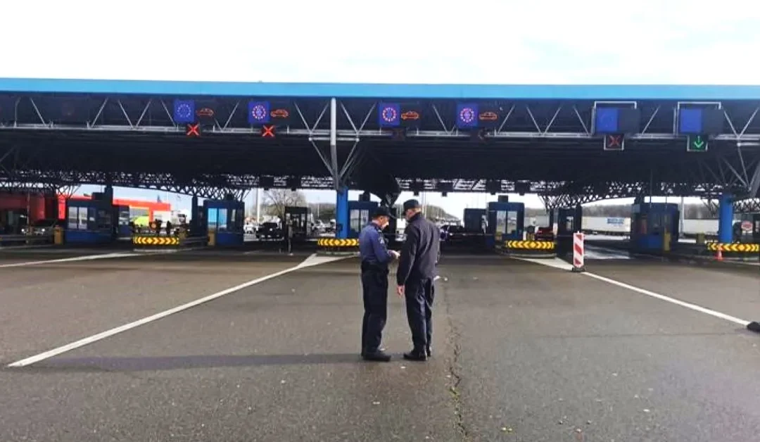 Na Bajakovu spriječen pokušaj krijumčarenja 12.189 parfema vrijednih 1,4 milijun eura