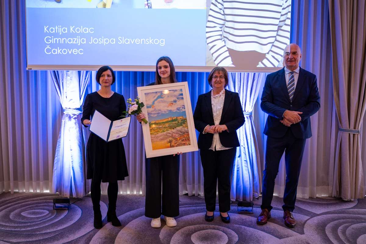 GIMNAZIJA IMPERIAL (8)