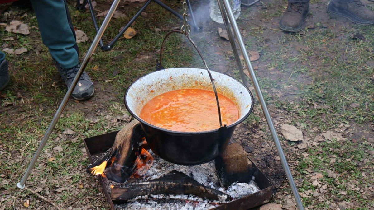 Tko kuha najbolji vinski gulaš? Otvorene prijave za veliku Svetomartinsku gulašijadu!