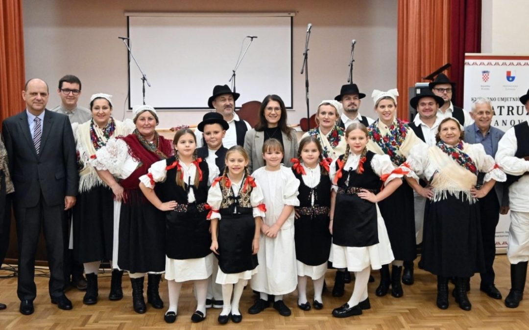 U Domu kulture u Ivanovcu svečano obilježena 40. obljetnica KUD-a „Katruže“