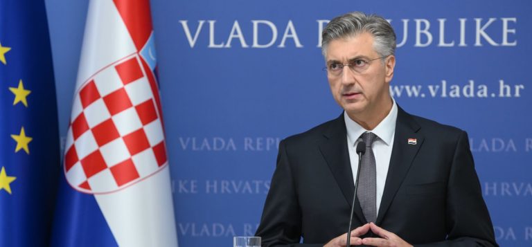 Plenković u Sisku: Nema opravdanja za podizanje cijena usluga