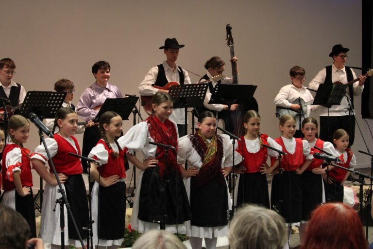 Foto: Baština u sigurnim rukama: Mladi čuvari tradicije na 17. Dječjoj smotri međimurskih popevki