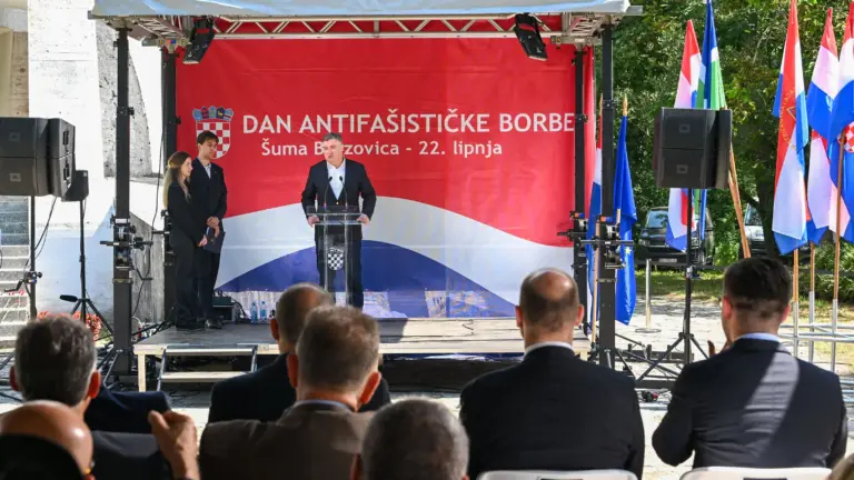 MILANOVIĆ U BREZOVICI: „Bez Tuđmana, Mesića, Manolića i Boljkovca ovaj praznik ne bi postojao“