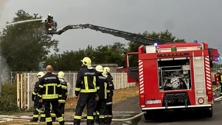 Požar u pogonu za proizvodnju peleta u Štefancu: Utvrđen uzrok, ozlijeđenih nije bilo
