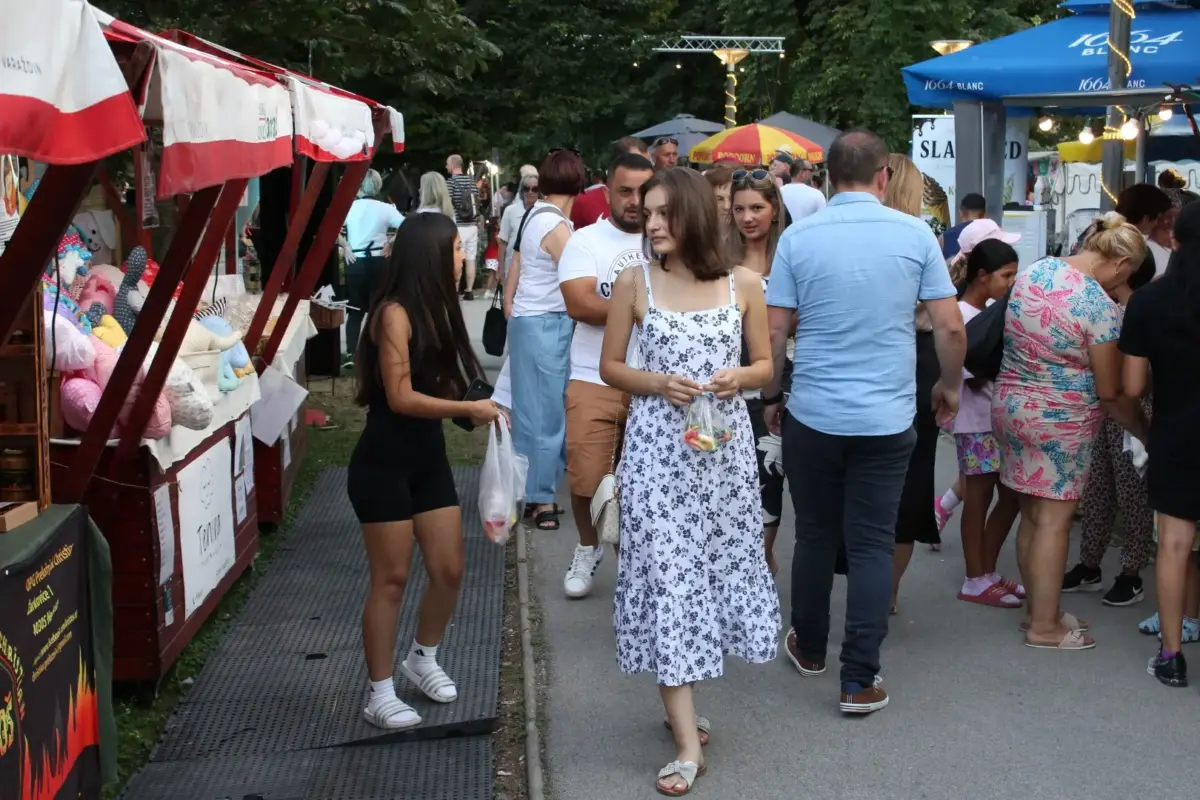 Čarolija subote na Porcijunkulovu: Dan kada planovi padaju u vodu, a rađaju se najljepše uspomene