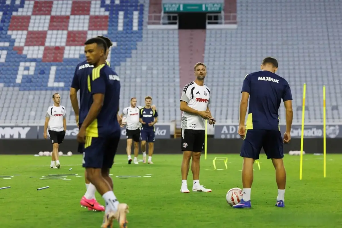 Rijeka i Hajduk večeras love Europu: Riječani u Danskoj, Splićani protiv Rakowa na Poljudu