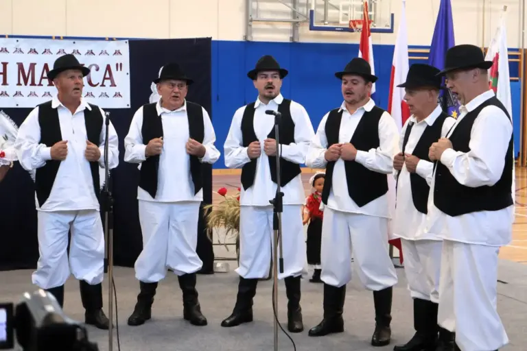 Dva desetljeća ponosa i tradicije: U Ivanovcu održana 20. ‘Pjesmarica naših mamica’