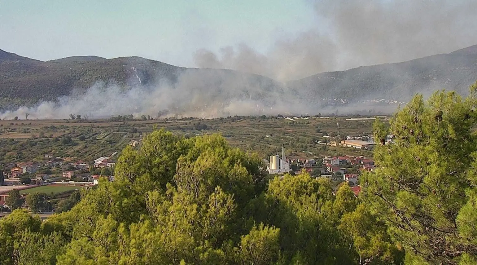 Požar Vid kod Metkovića 01